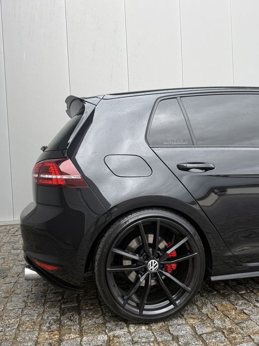 VW Golf Mk7 Gti  DSG Full black ( Trato de Crédito)