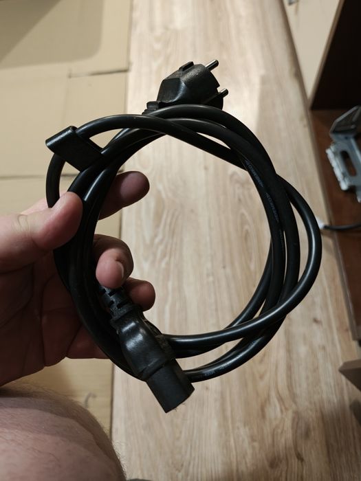 REL Accoustics T5i Subwoofer została 1szt
