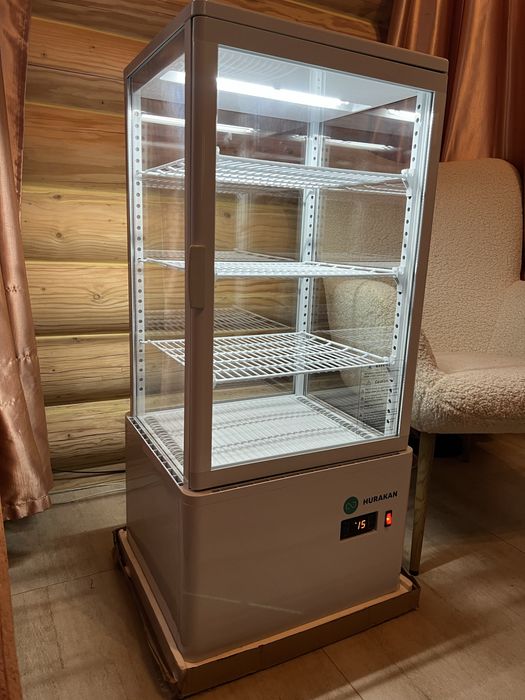 Продам холодильні вітрини, майже нові