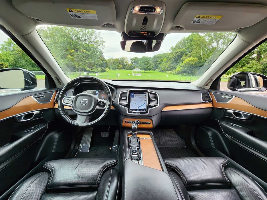 Volvo XC90      2015
