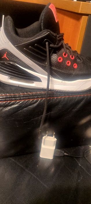Nike Air Jordan   l
