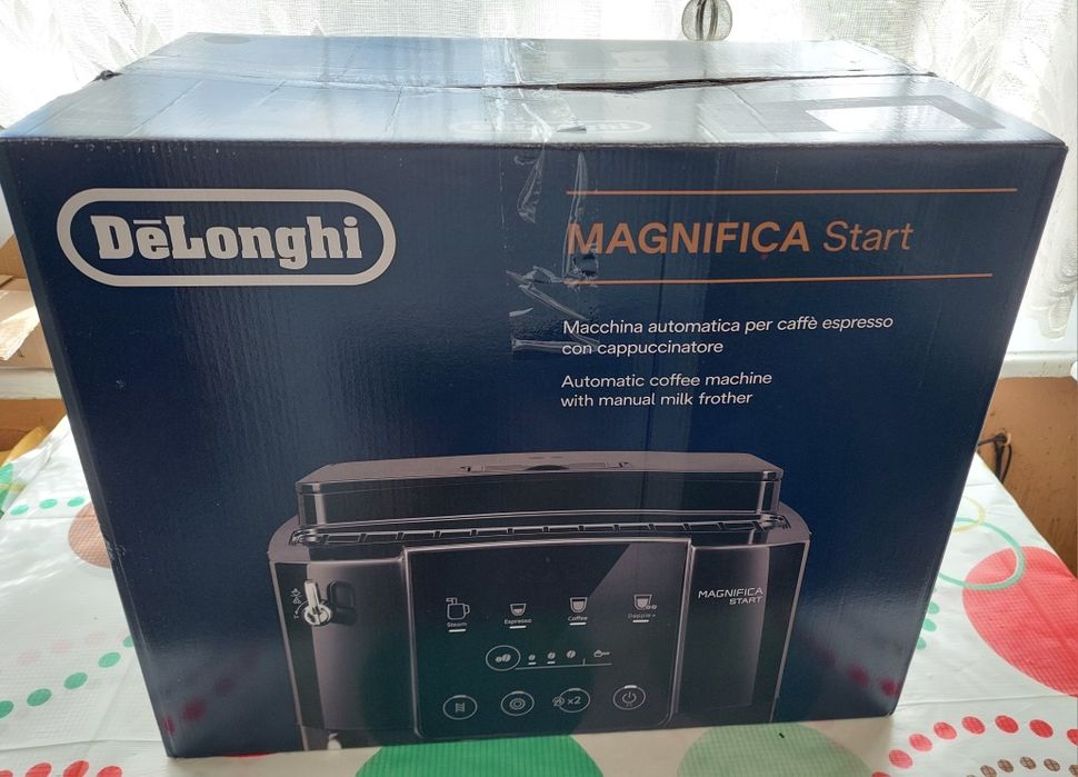 Кавомашина Delonghi ECAM220.21.B