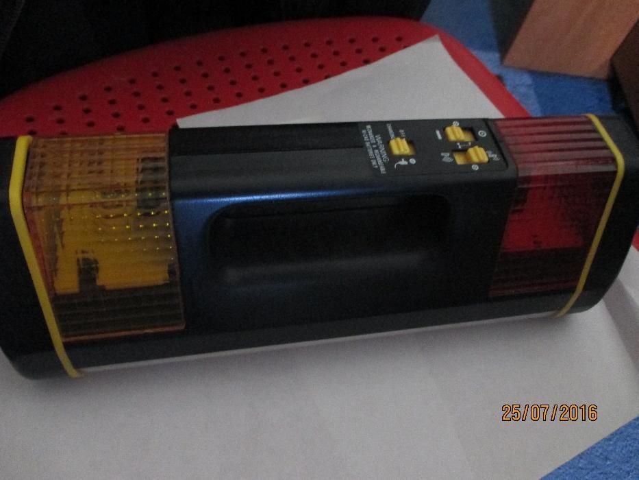 Lanterna com vários tipos de luzes