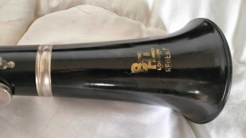 Clarinete Boosey&Hanks modelo Regent