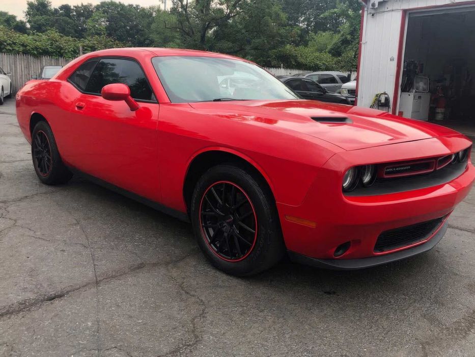 Dodge Challenger      2017
