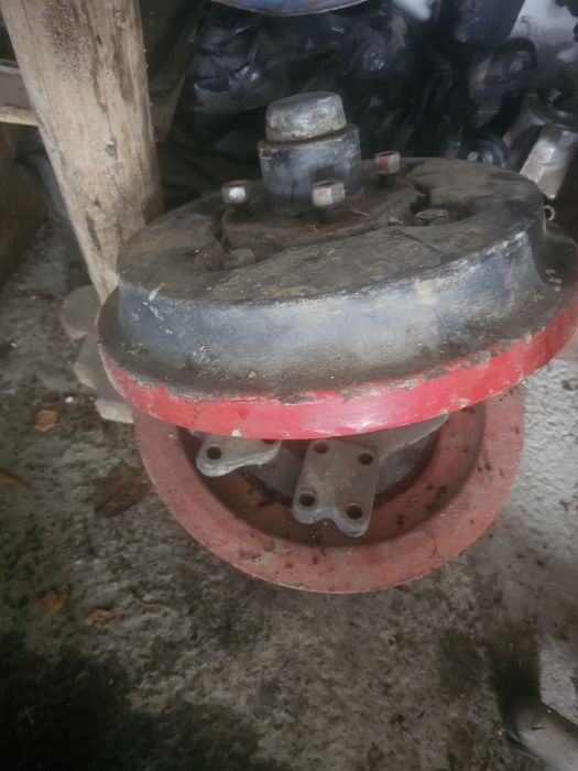 Obciążniki do przednich kół 18" z piastami Ursus c- 355/c-360/c-4011