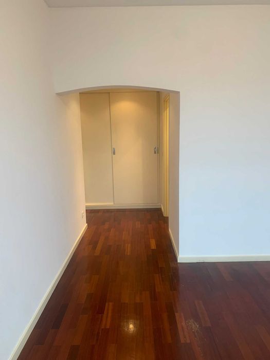To Rent Premium Renovated 4+1 Bedrooms- Alameda das Antas – Porto