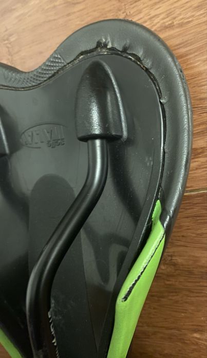 Siodełko Selle Italia X1 CROSS czarno-zielone