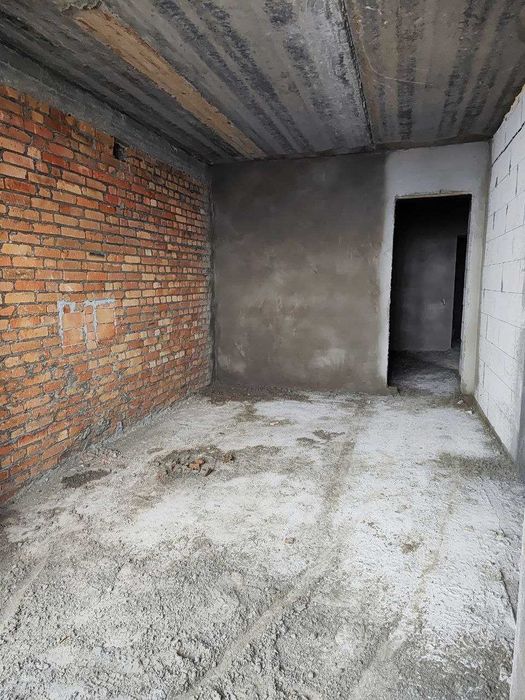 продаж 2 Кімнатна квартира Корона Дубово Н