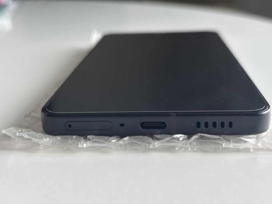 Oppo reno 8 5g не включается