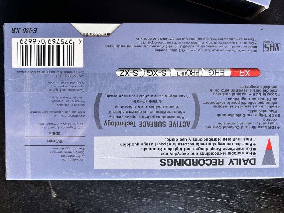 Видеокассеты новые.