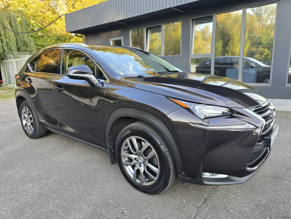 Lexus NX 300H 2015 авто для себе