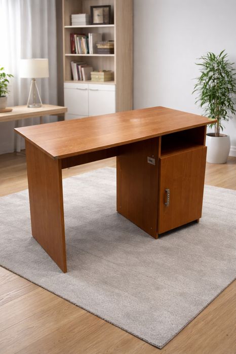 Розпродаж Офісних Меблів Столи Лофт Стіл Крісла Комоди Шафи Стільці