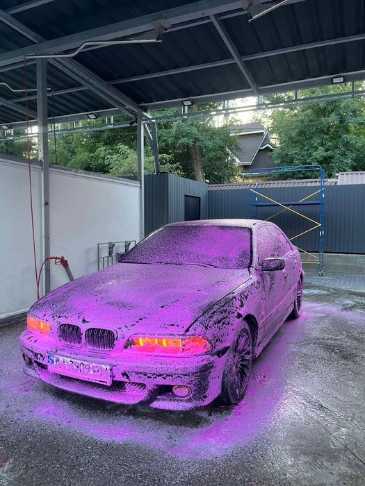 BMW E39 1999 2.0 individual