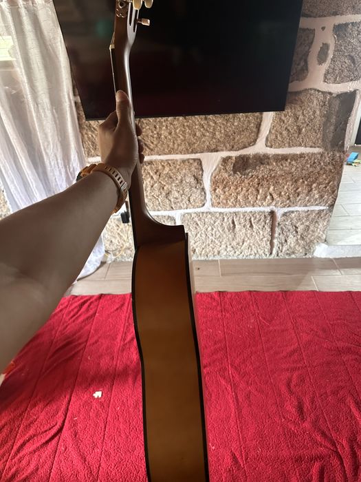 Guitarra acustica espanhola