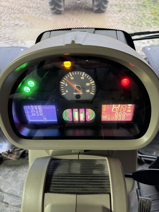 Massey Ferguson 5611 Dyna 4