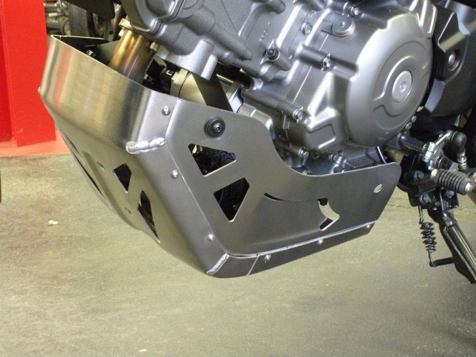 RP3101 DL650 V-Strom ( 11>22 ) osłona misy olejowej GIVI SUZUKI DL 650