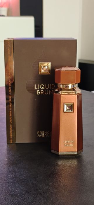 French avenue liquid Brun