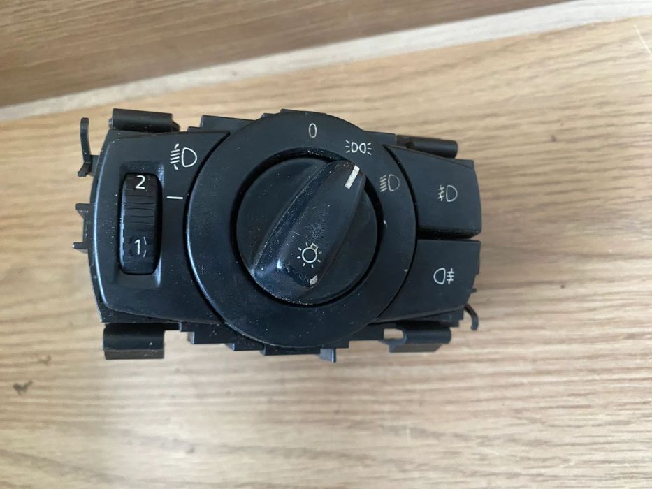 WŁĄCZNIK PRZEŁĄCZNIK ŚWIATEŁ BMW E81 E87 6932794