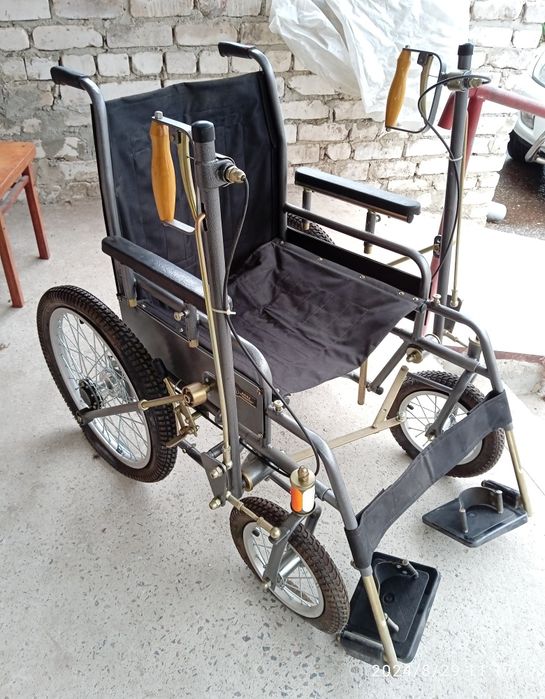 кресло инвалидное складное с ручным приводом  новое ДККС-2-01