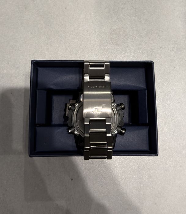 Zegarek Casio Edifice ECB-2000DC-1AEF – stan jak nowy