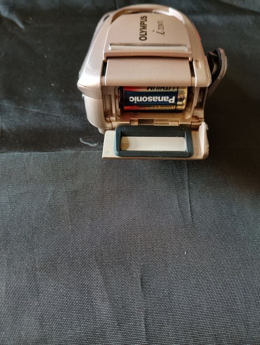 Câmara fotográfica Olympus zoom 75