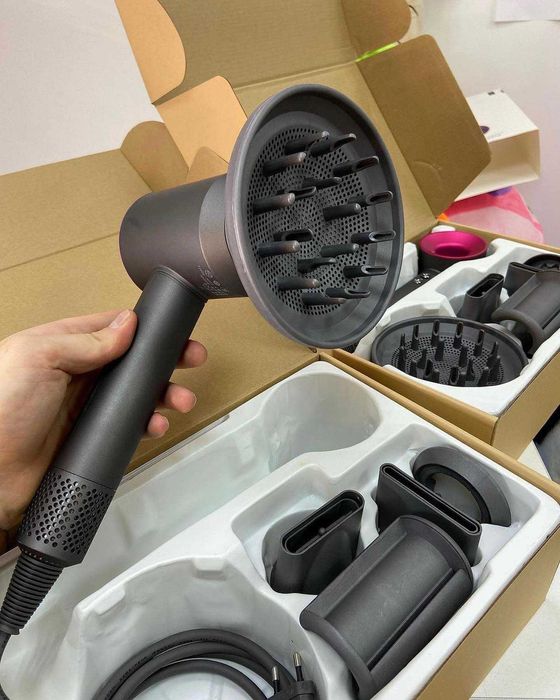 Фен Dyson Supersonic з 5 магнітними насадками та іонізацією 1600W