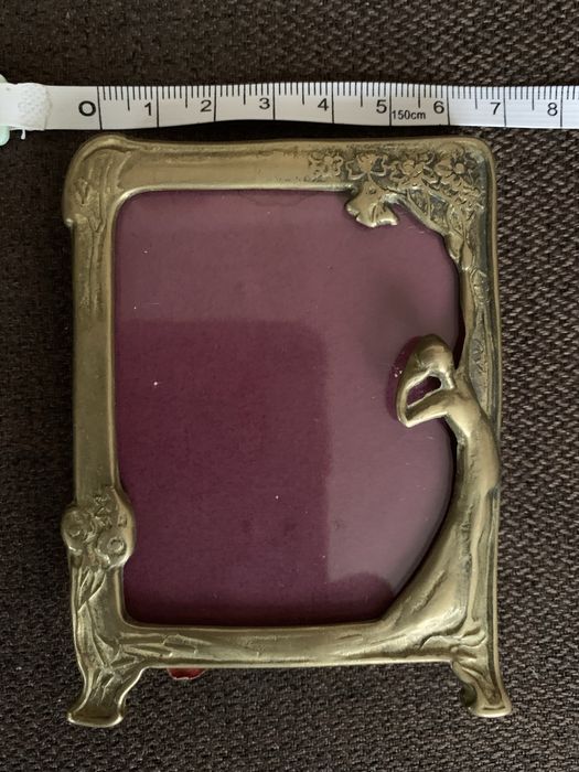 Рамка для фото в стиле модерн