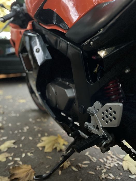 Срочно продам мото Hyosung gt250r