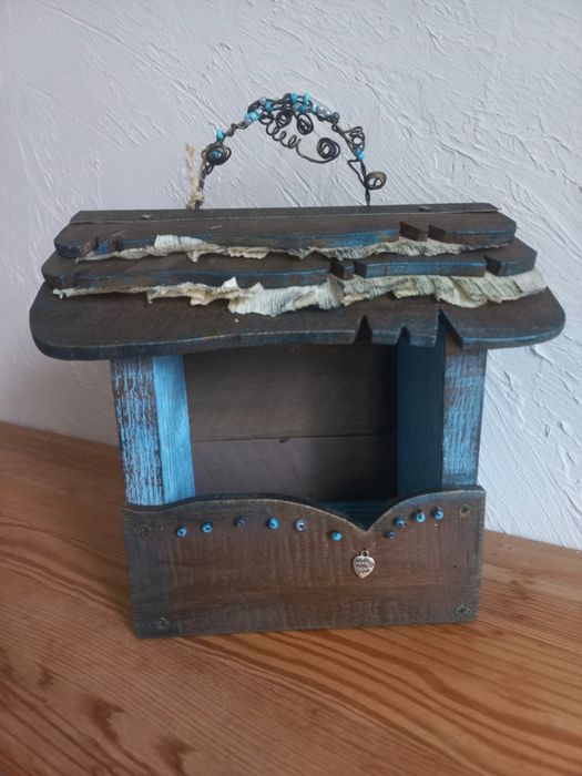 Годівнички Кормушки для мелких птиц 400 грн: синиц, воробьёв.