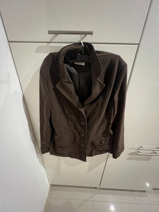 Przyzwoita brązowa marynarka Kingfield M