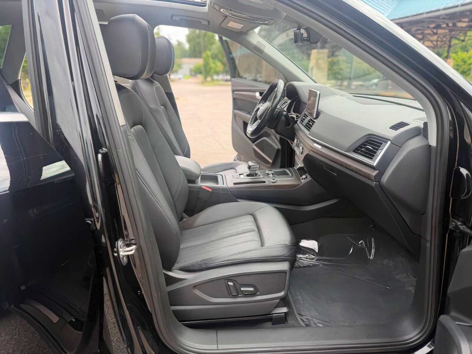 Audi Q5 2.0T      2018