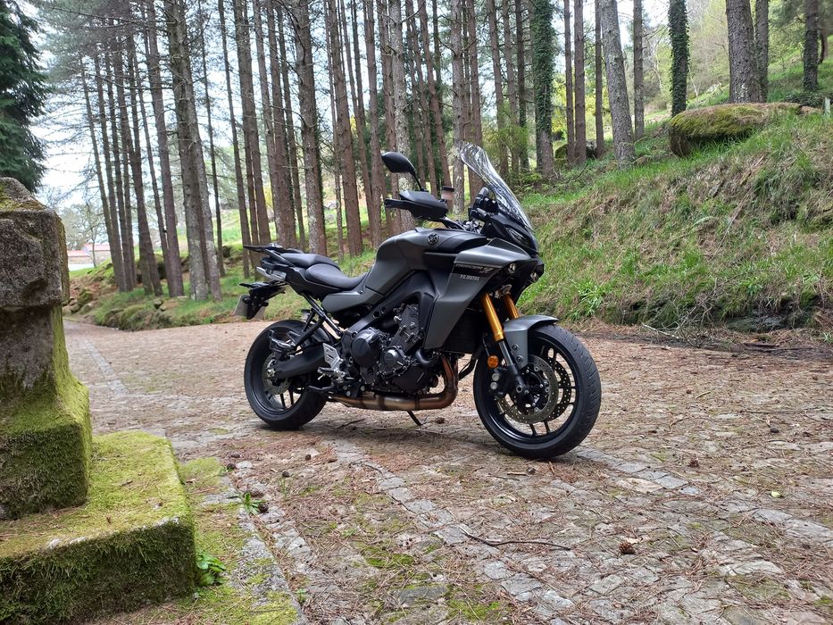 Yamaha Tracer 9 GT 2022 com tudo