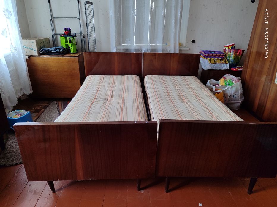 Продам радянські ліжка