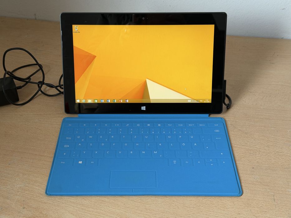 Планшет ноутбук Microsoft Surface RT 32GB.