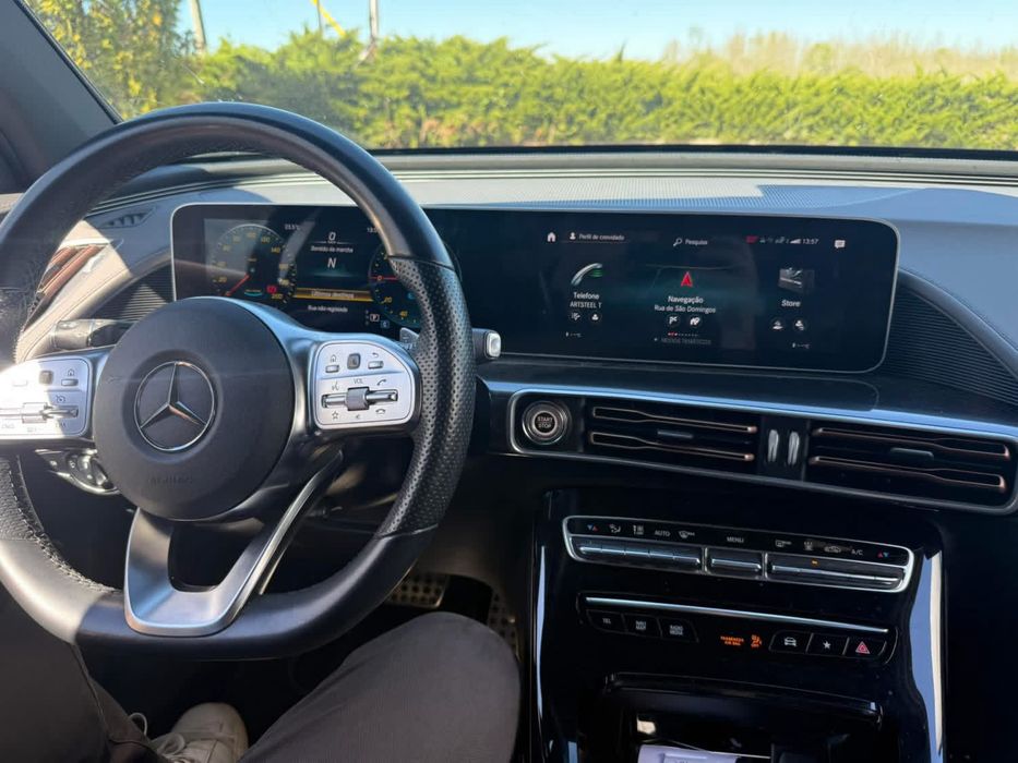 Mercedes EQC 400 4matic AMG com IVA
