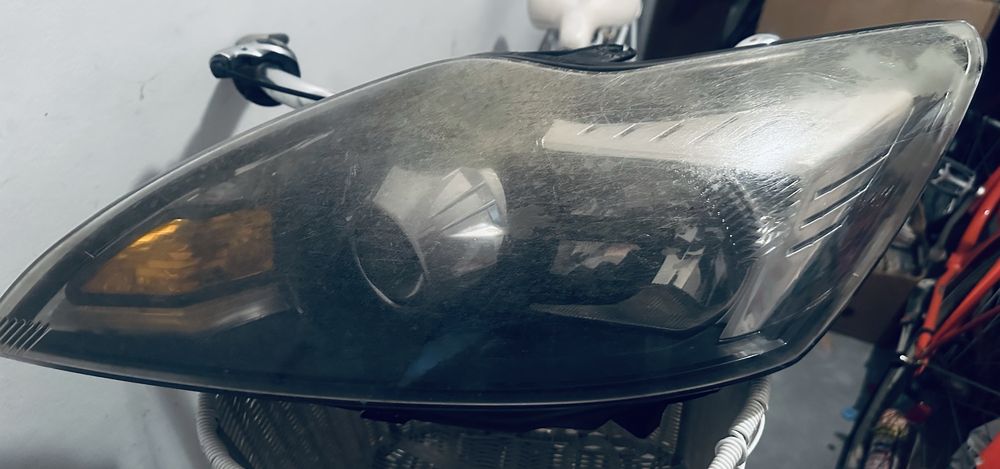 Lampy xenon Focus MK2 2008