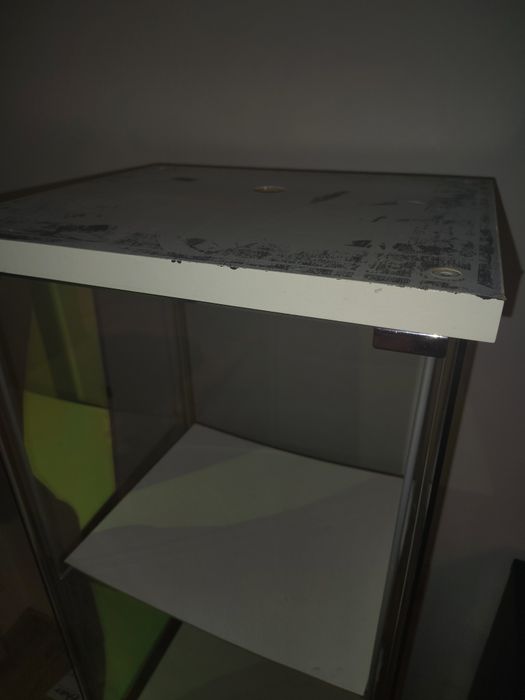 Szklana witryna 180cm