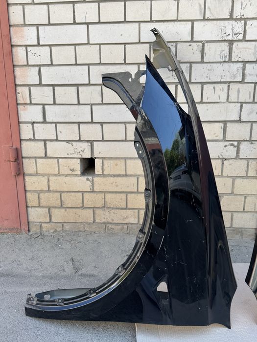 Продаж крил до Tesla Mogel Y