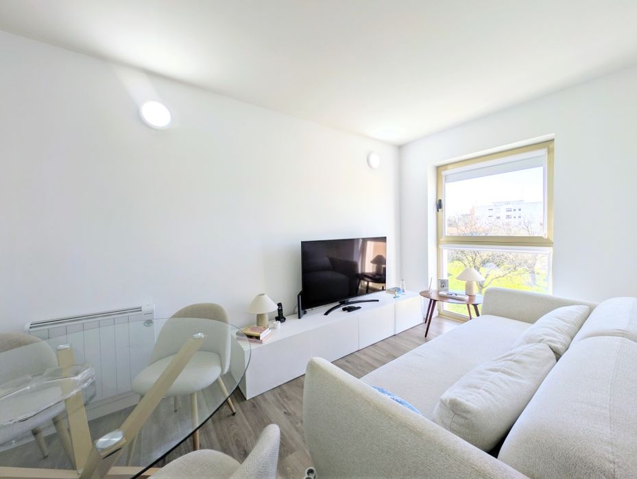 Apartamento T1 com lugar garagem Centro Valença