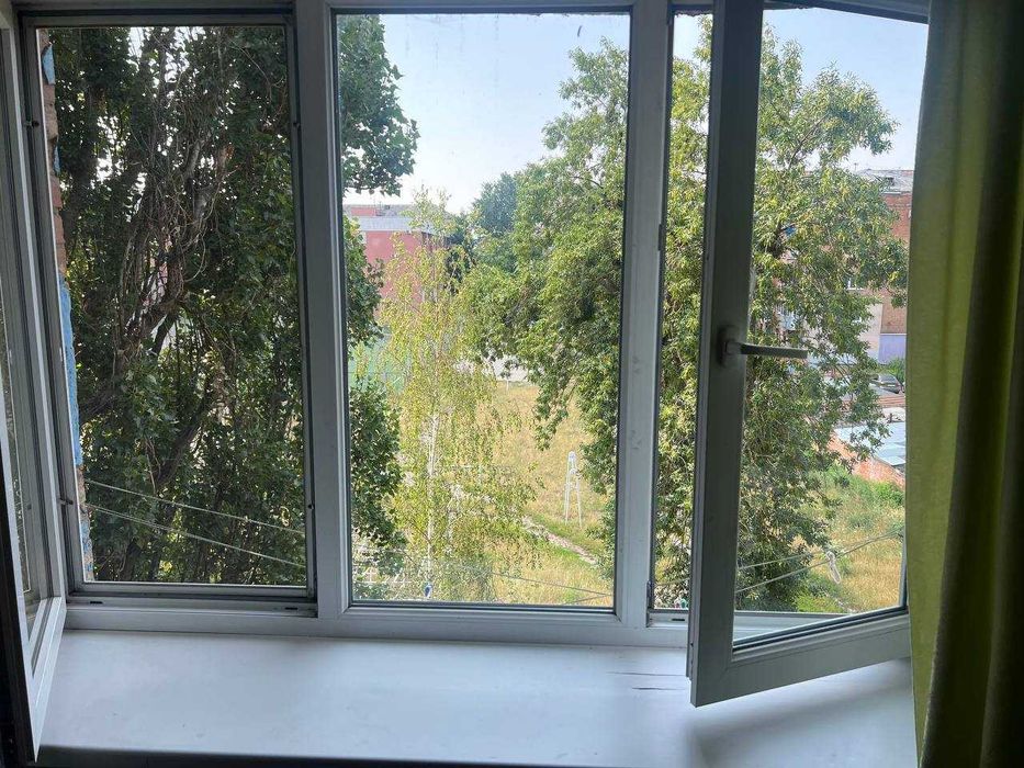 Продаж 2 х кімнат в гуртожитку