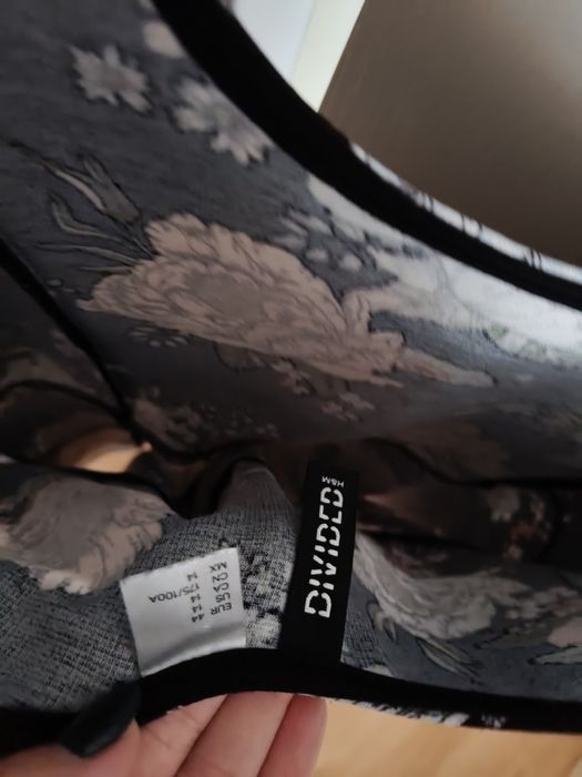 Sukienka mini w kwiaty H&M