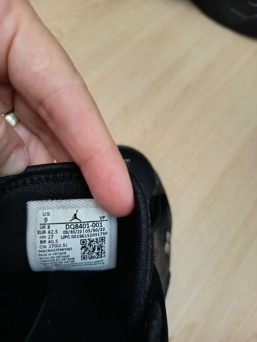 Tênis Jordan pretos