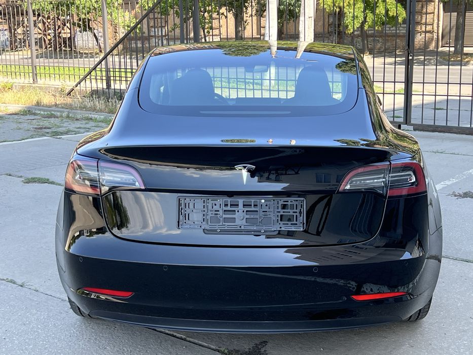 Tesla model 3 STANDARD PLUS
