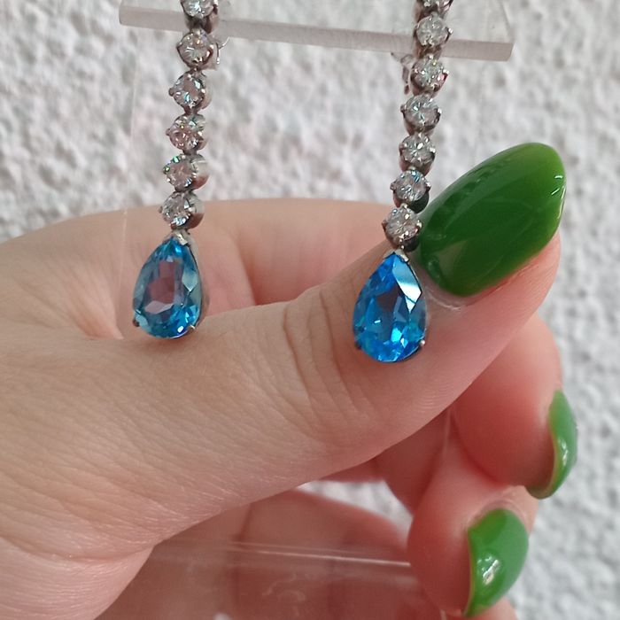 Серебряные серьги с топазами