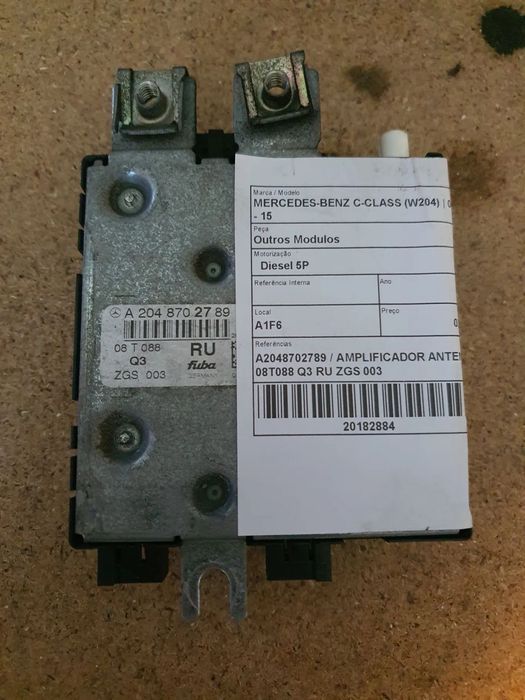 AMPLIFICADOR ANTENA MERCEDES-BENZ W204 / A2048702789