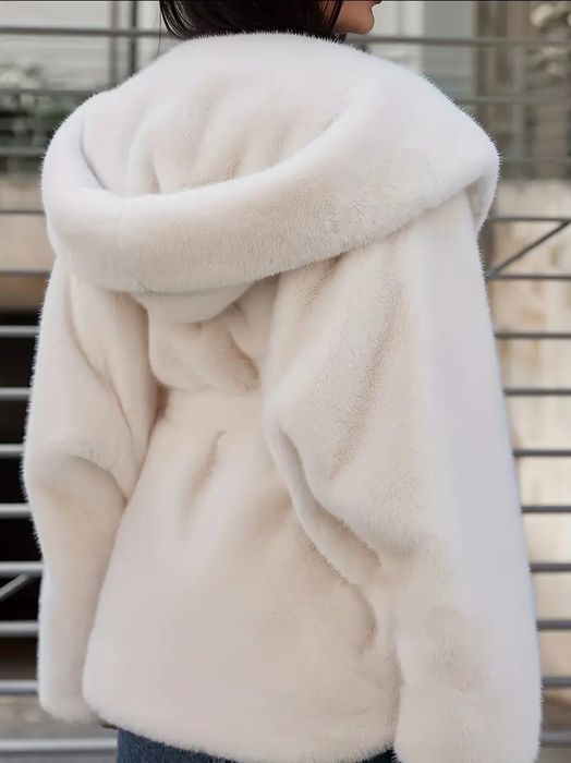 СЕЗОННИЙ РОЗПРОДАЖ!Розкішні теплі  шубки з еко-хутра,як натуральне