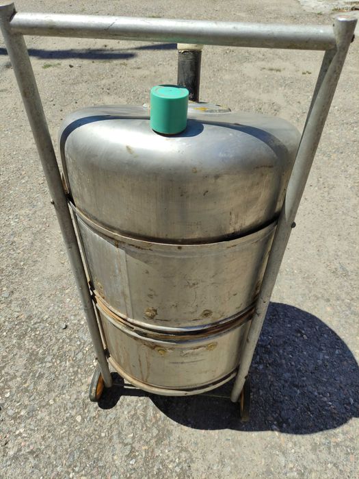 Бак из нержавейки передвижной