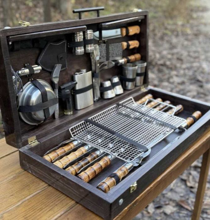 Ідеальний на подарунок набір шампурів в кейсі з можливістю гравіювання