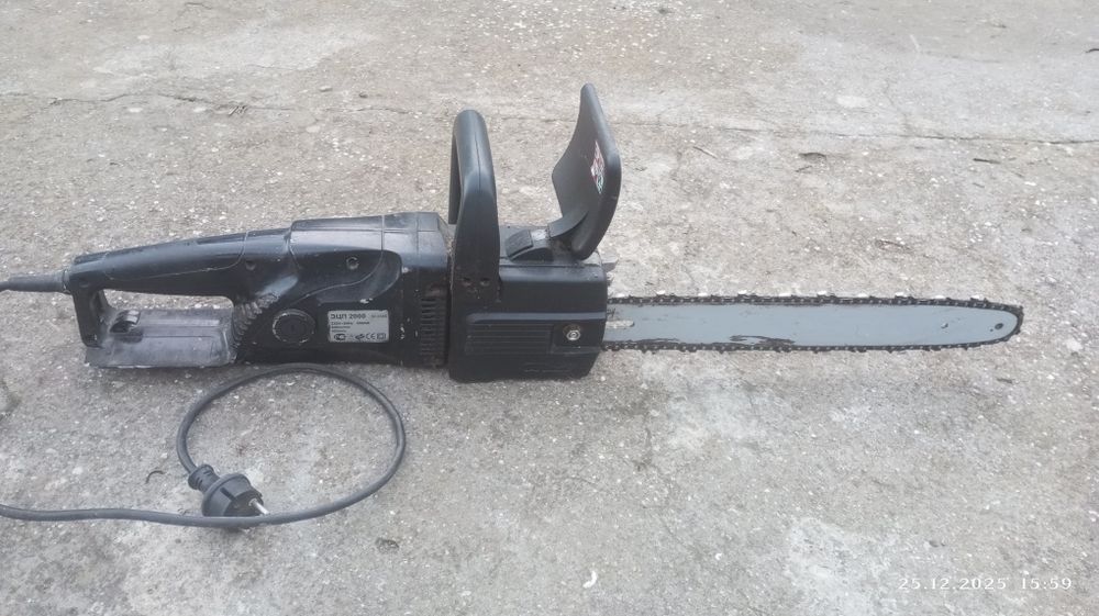 Електропила Титан ЭЦП 2000